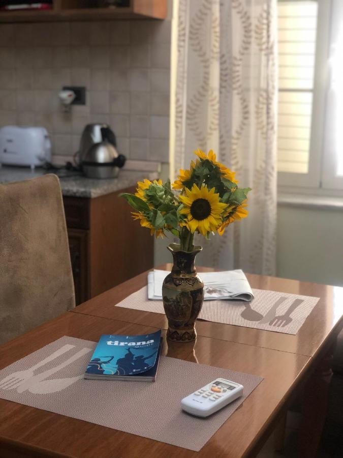 Amli Apartament Lejlighed Tirana Eksteriør billede